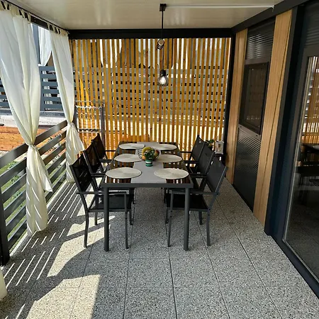 Mobile House Karpet Vakantiepark Pirovac