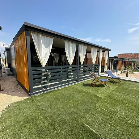 Mobile House Karpet Пировац